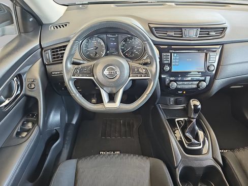 Used 2017 Nissan Rogue SV w/ SV Premium Package AWD/4WD image 20