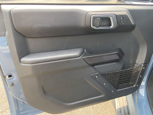 Used 2025 Ford Bronco Outer Banks AWD/4WD image 9