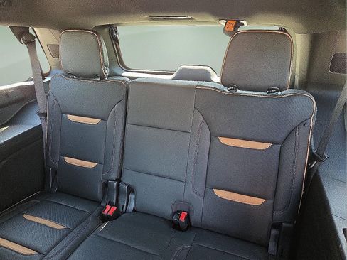 Used 2022 GMC Yukon AT4 AWD/4WD image 11
