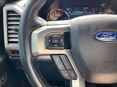 Used 2019 Ford F150 Platinum w/ Equipment Group 701A Luxury image 18