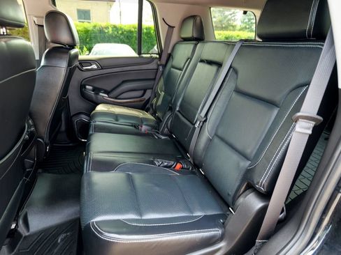 Used 2019 Chevrolet Tahoe LS w/ Enhanced Driver Alert Package AWD/4WD image 28