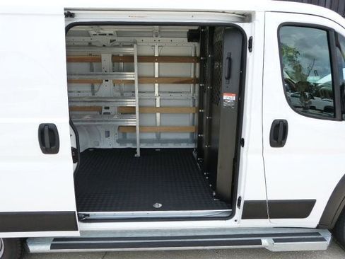 Used 2025 RAM ProMaster 2500 w/ U-Haul Equipment Group FWD image 22