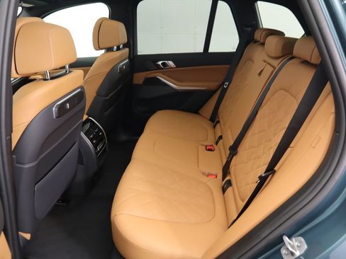 Used 2026 BMW X5 xDrive40i w/ Climate Comfort Package image 23