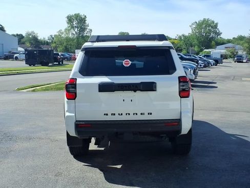 Certified 2026 Toyota 4Runner TRD Off-Road Premium AWD/4WD image 21