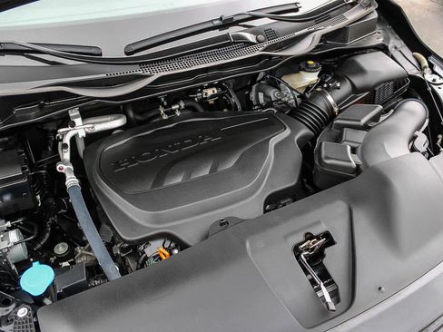 Certified 2024 Honda Odyssey Sport image 27