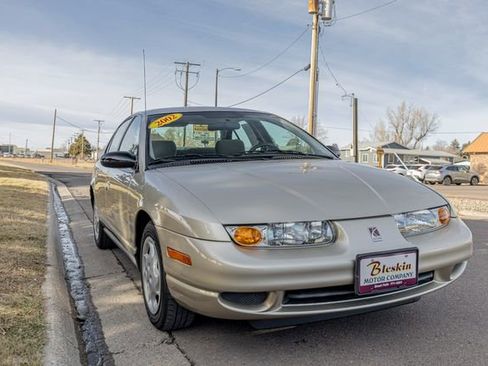Used 2002 Saturn S-Series SL2 image 3