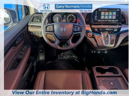New 2026 Honda Odyssey Touring image 16