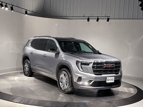 Used 2025 GMC Acadia Elevation image 42