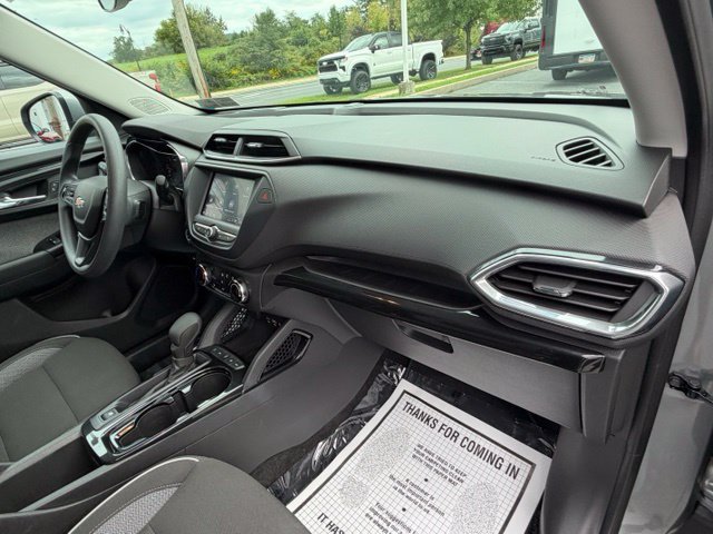 Certified 2023 Chevrolet TrailBlazer LT AWD/4WD image 37