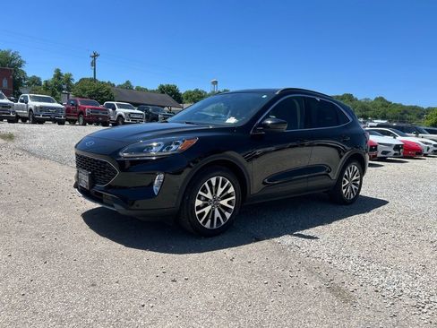 Used 2020 Ford Escape Titanium w/ Titanium Premium Package 2.0 AWD/4WD image 4