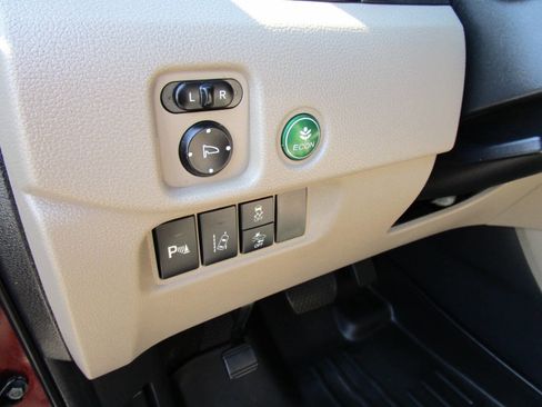 Used 2018 Honda Pilot Touring image 9