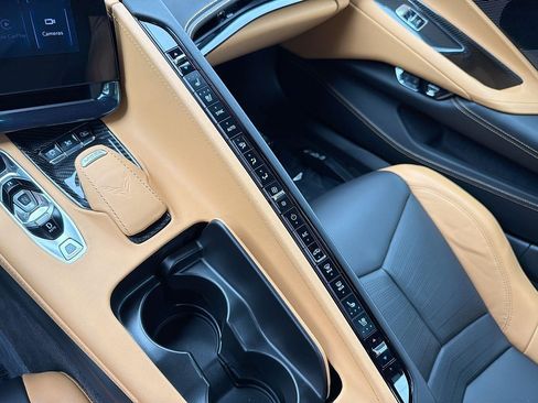 Used 2025 Chevrolet Corvette E-Ray w/ Stealth Interior Trim Package AWD/4WD image 11