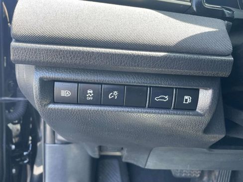 Used 2025 Toyota Camry LE FWD image 26