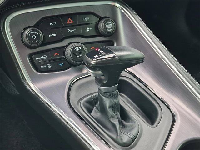 Used 2017 Dodge Challenger SXT RWD image 12