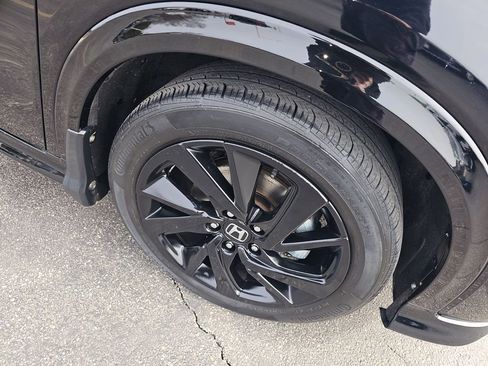 Used 2021 Honda HR-V Sport image 12