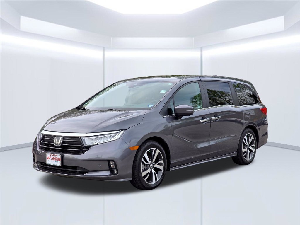 Used 2023 Honda Odyssey Touring image 2