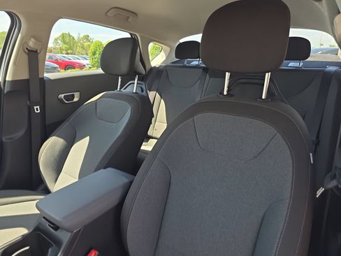 New 2026 Kia K4 FWD image 21