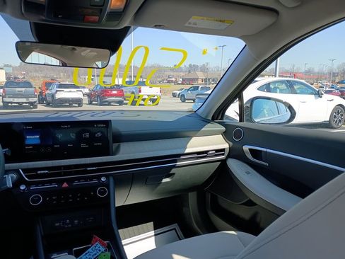 New 2025 Hyundai Sonata SEL image 11