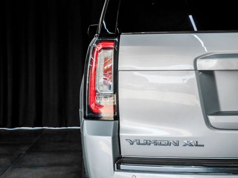 Used 2020 GMC Yukon XL Denali RWD image 55