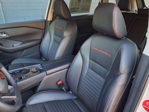 Certified 2025 Nissan Rogue SV image 14