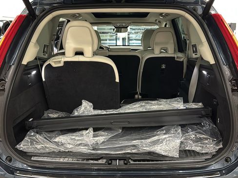 Certified 2023 Volvo XC90 B6 Core w/ Protection Package Premier image 31