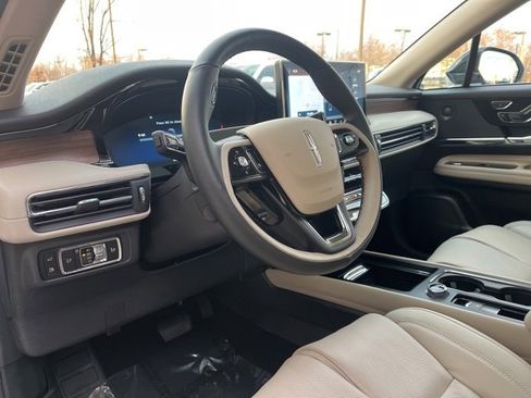 Used 2025 Lincoln Corsair Grand Touring w/ Equipment Group 302A image 24