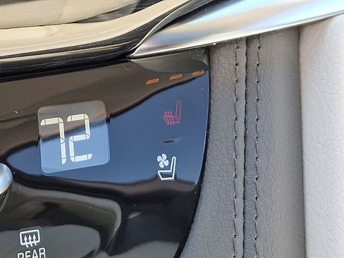 Certified 2025 Cadillac XT6 Premium Luxury w/ LPO, Floor Liner Package image 25