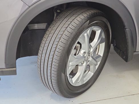 Certified 2025 Honda HR-V LX image 31