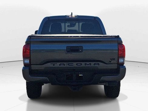 Used 2022 Toyota Tacoma SR5 w/ Technology Package image 6