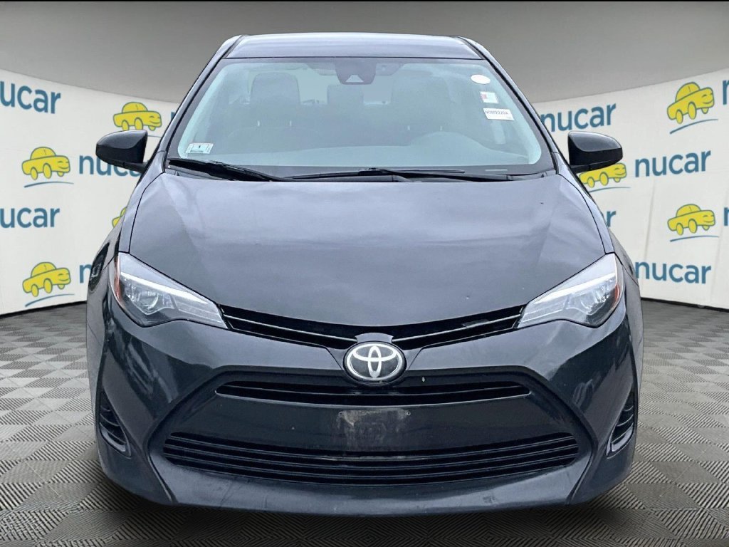 Used 2018 Toyota Corolla FWD image 2