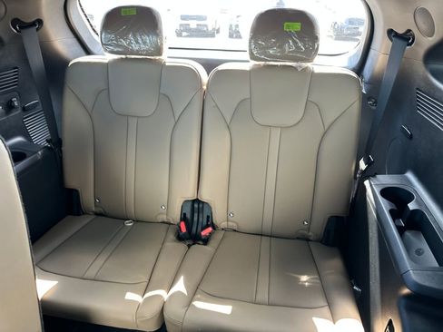 New 2025 Kia Sorento SX Prestige w/ Olive Brown Leather Package image 21