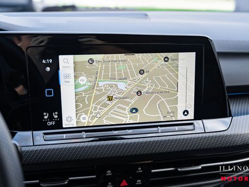 Used 2024 Volkswagen Golf R image 21