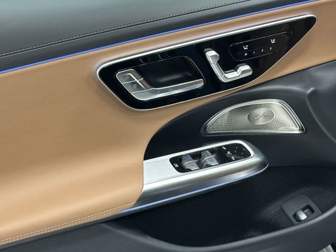 New 2026 Mercedes-Benz E 350 4MATIC Sedan image 10