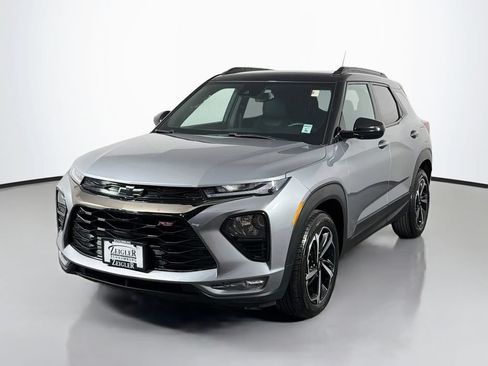 Used 2023 Chevrolet TrailBlazer RS w/ Convenience Package FWD image 3