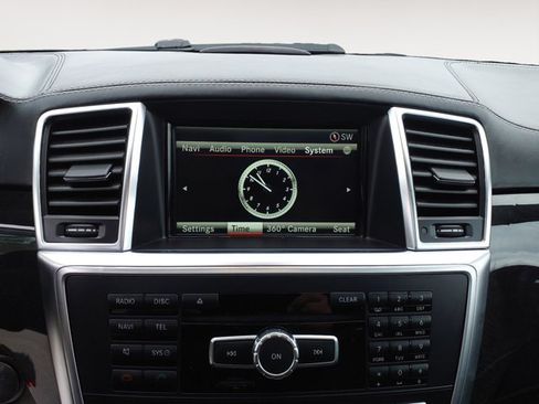 Used 2016 Mercedes-Benz GL 550 4MATIC image 15