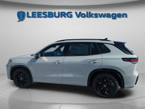 New 2026 Volkswagen Tiguan SE R-Line image 7