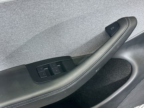 Used 2024 Tesla Model 3 image 15