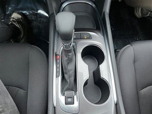 Used 2022 Chevrolet Malibu LT image 14