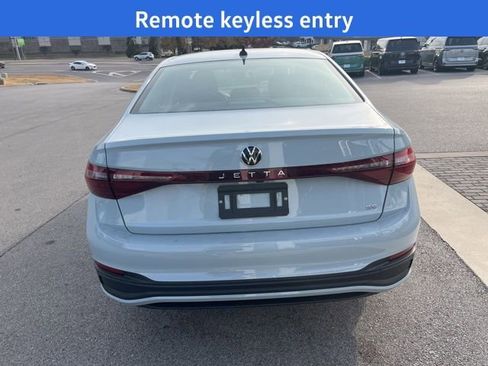 New 2026 Volkswagen Jetta SE image 4