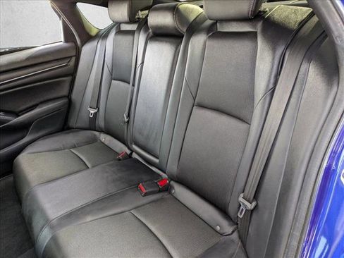 Used 2019 Honda Accord Sport image 16