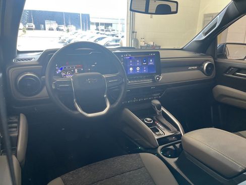 Used 2024 Chevrolet Colorado ZR2 w/ Technology Package image 13