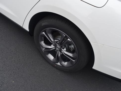 New 2025 Honda Accord EX-L image 10