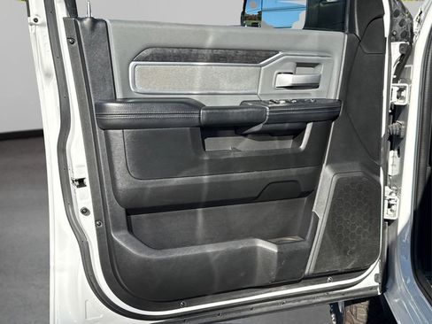 Used 2019 RAM 2500 Big Horn image 25