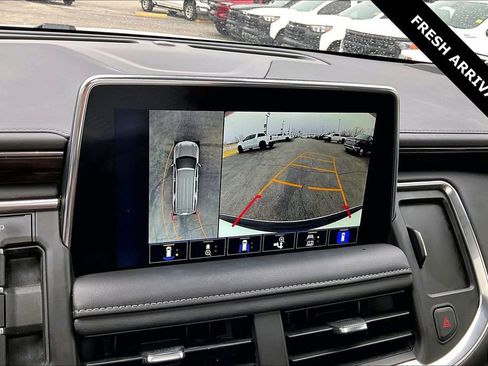 Used 2024 Chevrolet Suburban Z71 w/ Off-Road Capability Package image 14