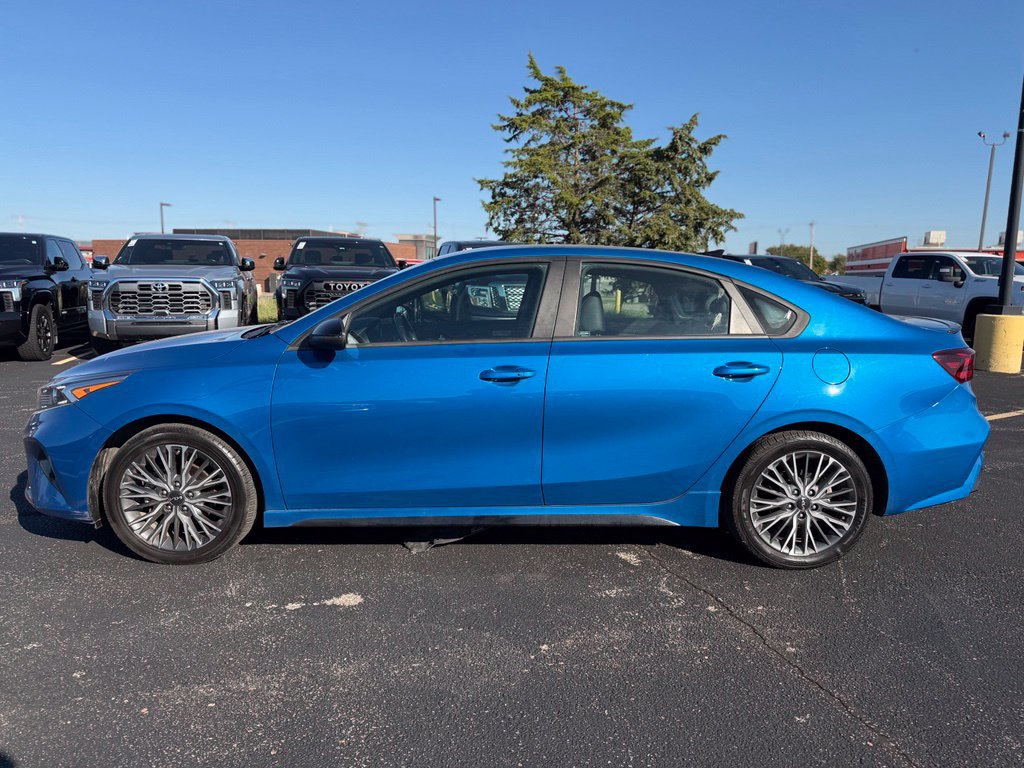 Used 2022 Kia Forte GT-Line FWD image 4