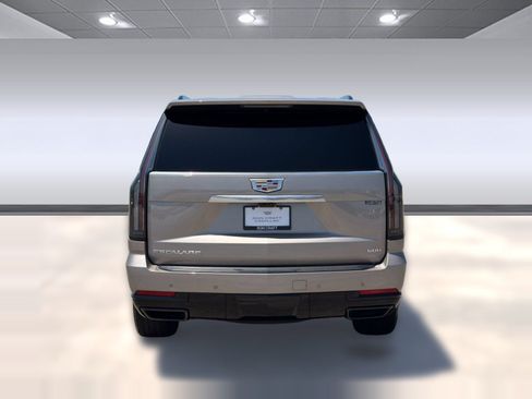 Used 2025 Cadillac Escalade Sport Platinum w/ LPO, Floor Liner Package AWD/4WD image 10