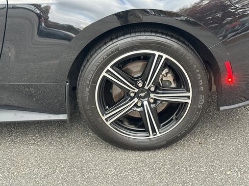 Used 2024 Ford Mustang Premium image 18