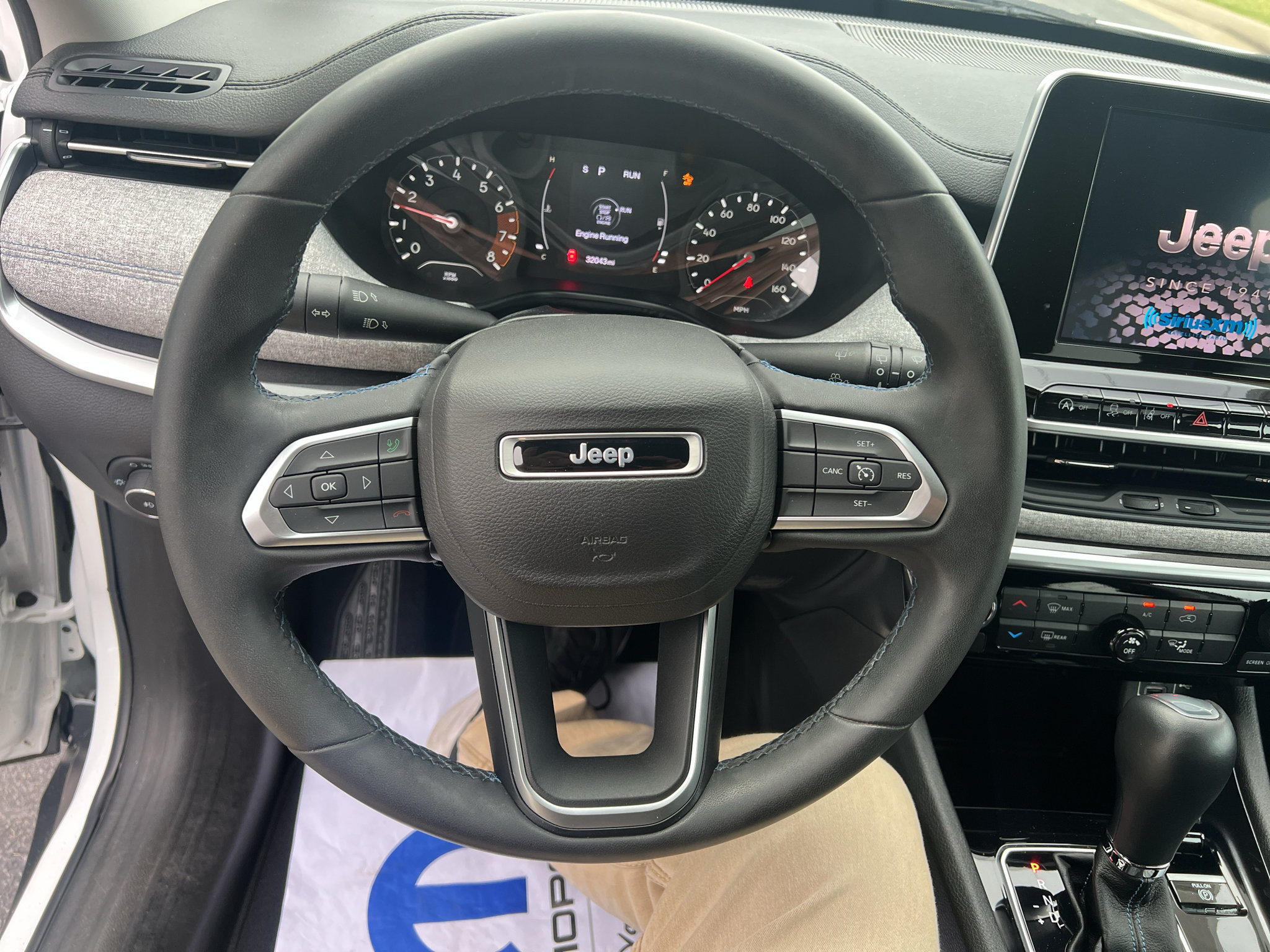 Used 2022 Jeep Compass Latitude FWD image 25