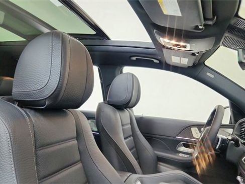 Used 2024 Mercedes-Benz GLS 450 4MATIC image 21