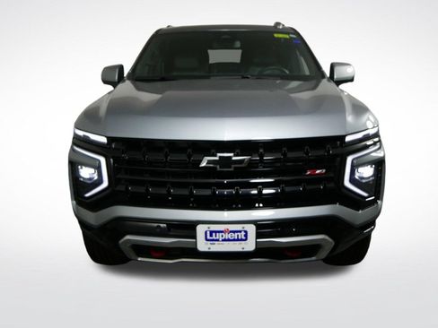 Used 2025 Chevrolet Tahoe Z71 w/ Comfort Package AWD/4WD image 10